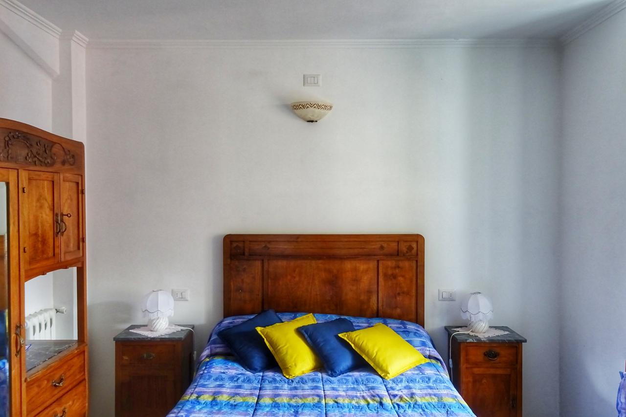 Bed And Breakfast Le Quattro Stagioni Neirone Exterior foto